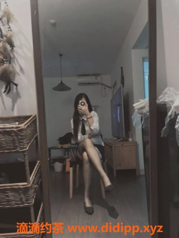 深圳楼凤-南山柒柒，千元以上深喉服务，性感制服