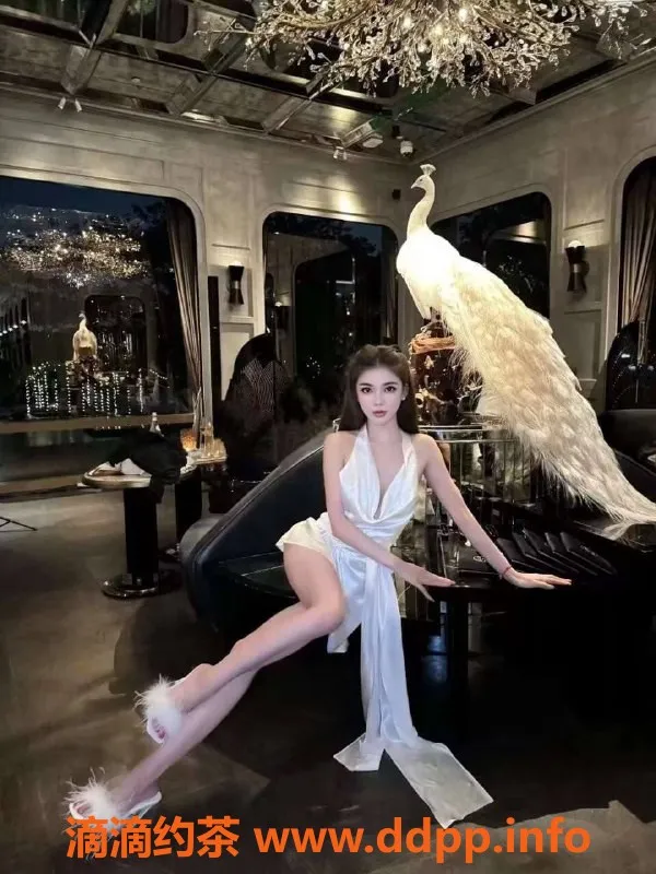 杭州外围-西湖区艺涵：172cm混血高端大蜜，身材火辣