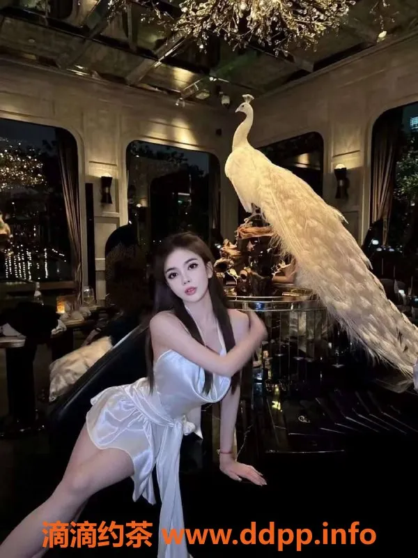 杭州外围-西湖区艺涵：172cm混血高端大蜜，身材火辣