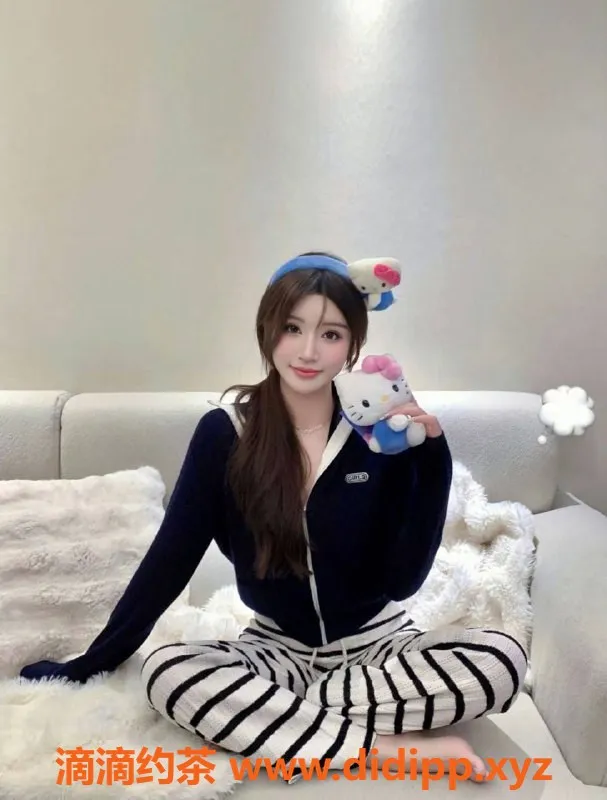 深圳楼凤-南山伊莉baby，1600元带你体验舌吻与制服魅力