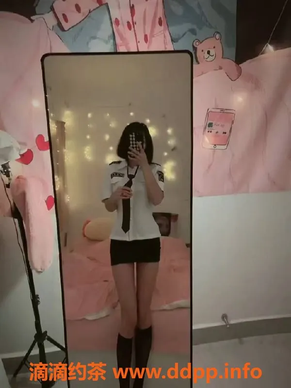 深圳楼凤-龙华苏儿，1300元鸳鸯浴服务体验