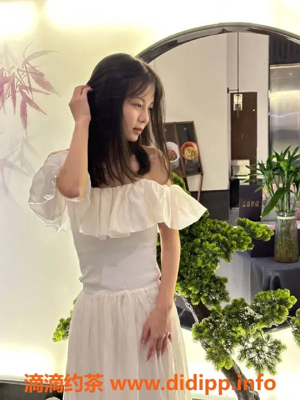 上海楼凤-闵行丘小敏，中圈好评妹子推荐