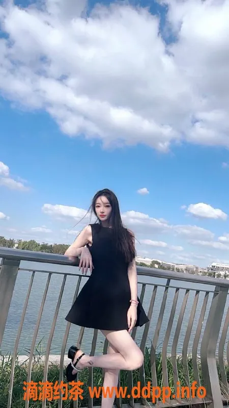 深圳楼凤-福田UU，2500元服务，热销舌吻与鸳鸯浴