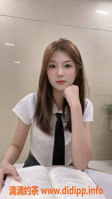 深圳楼凤-南山静静：1500元，鸳鸯浴、调情等服务