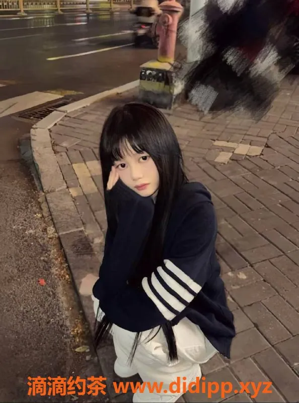 深圳楼凤-龙华甜甜，800元起，完美服务陪浴69