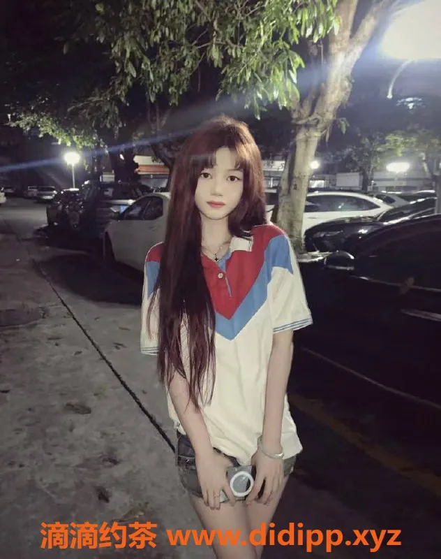 深圳楼凤-龙华甜甜，800元起，完美服务陪浴69