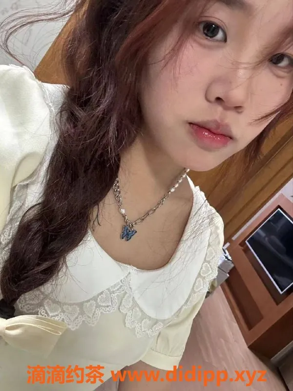 杭州楼凤-上城区嫩妹小七，160cm 50kg，舌吻服务仅900元起