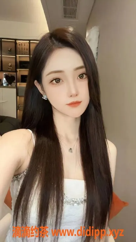 深圳楼凤资源信息,福田诗语，高颜值服务1088p起