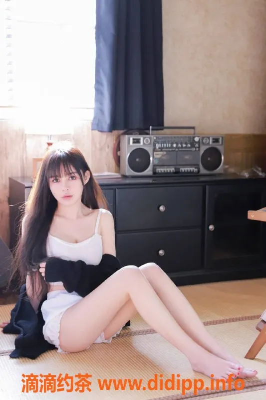 杭州楼凤资源信息,小梨🍐，162cm，44kg，34D，温柔服务，私密陪浴