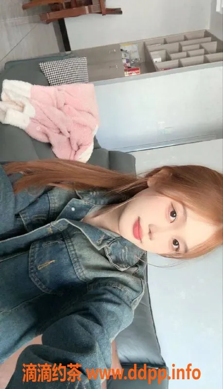 杭州楼凤-拱墅区白小酥，19岁微乳嫩妹，1200元起