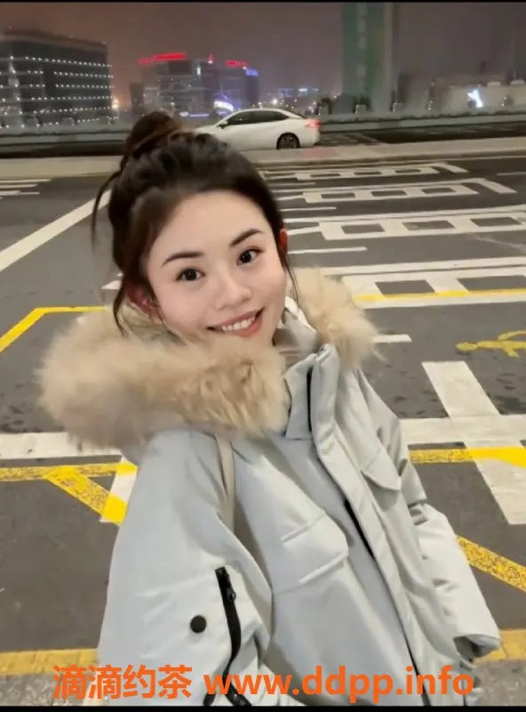 杭州楼凤-拱墅龙七七，26岁160高、45斤，适合的女友体验