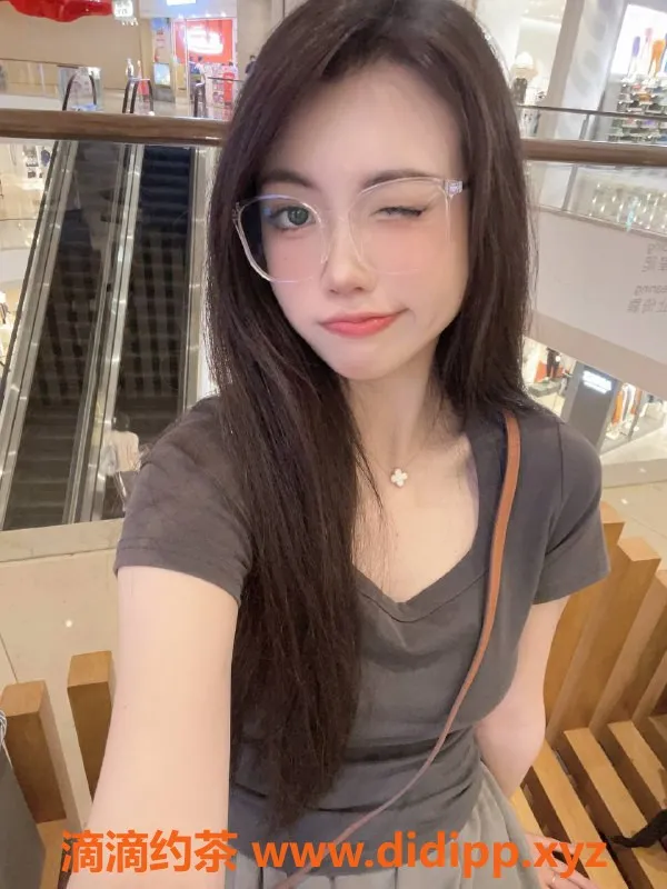 杭州楼凤-拱墅区瓶盖，165高50重，初恋般的温柔体验