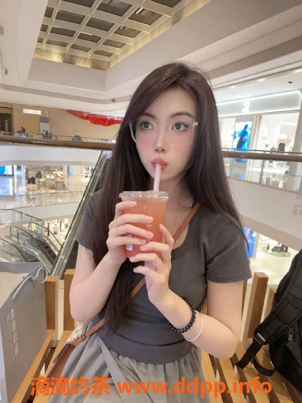 杭州楼凤-拱墅区瓶盖，165高50重，初恋般的温柔体验