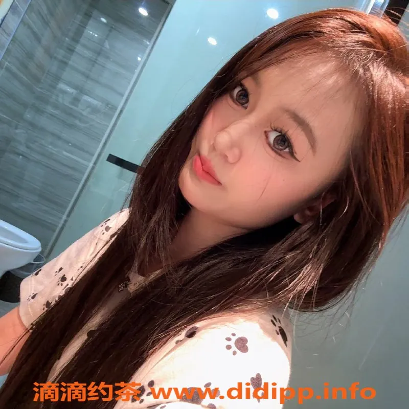 深圳楼凤-龙华小婷婷，1200元陪浴调情服务