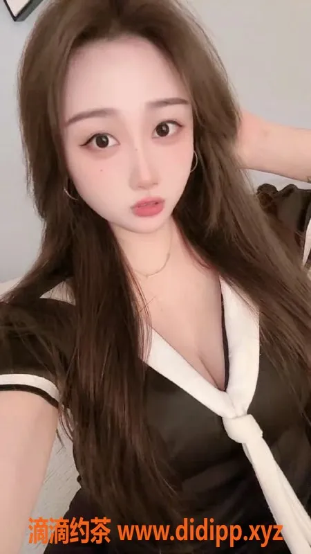 厦门楼凤-乌石浦琪琪，25岁童颜巨乳，170cm 55kg服务上乘