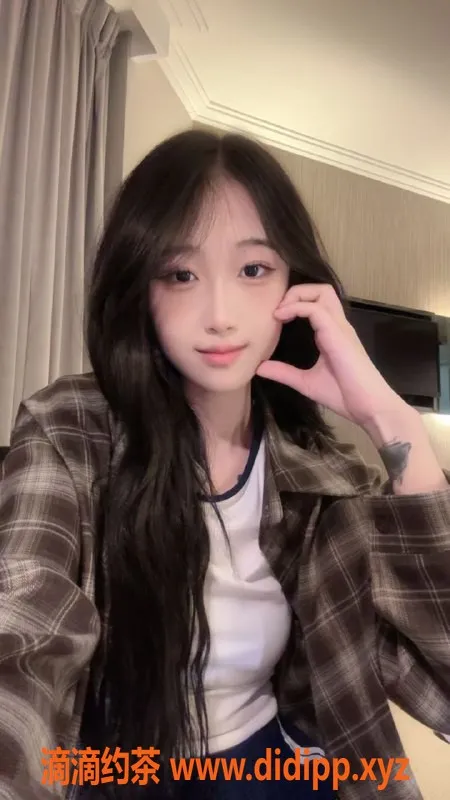 东莞楼凤资源信息,南城冰冰，800元一小时，1300元二小时