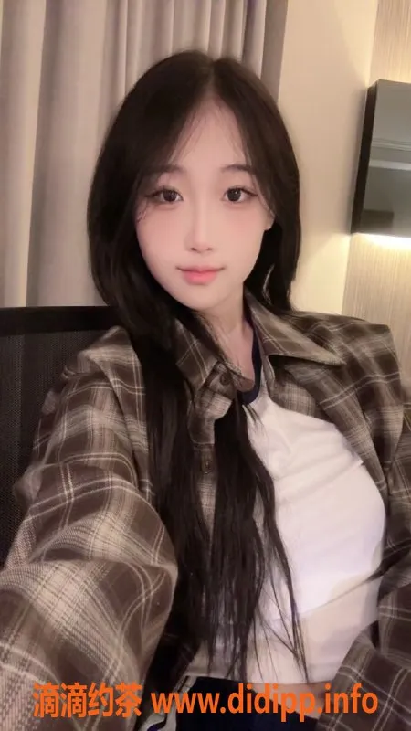 东莞楼凤-南城冰冰，800元一小时，1300元二小时