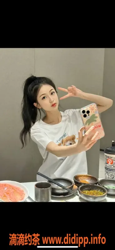 深圳楼凤-龙华晶晶 155cm C罩杯 1000P服务等你来体验