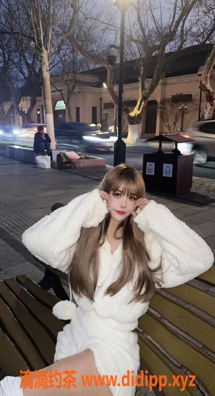 杭州楼凤-杭州鑫菲，身高165，90斤，36D，服务优质