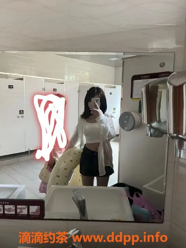 成都楼凤-成华区嫩妹小茹，155微胖，18岁，口技温柔