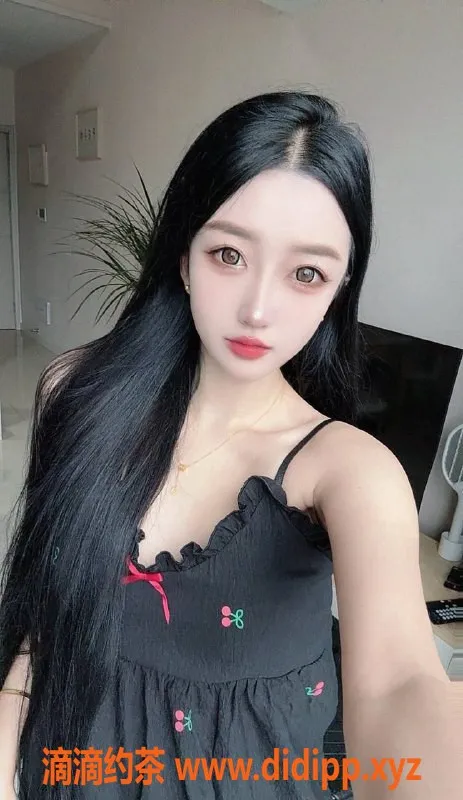 杭州楼凤-余杭区财财，166cm 23岁 C罩杯特惠服务