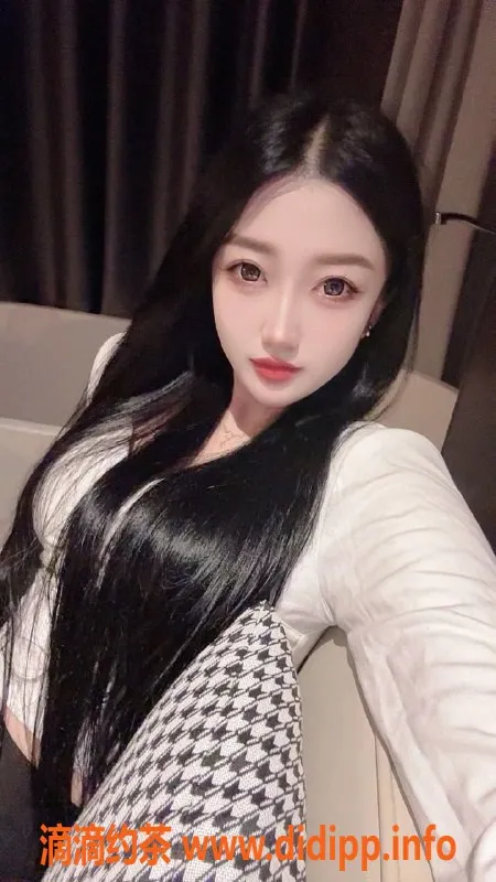 杭州楼凤-余杭区财财，166cm 23岁 C罩杯特惠服务