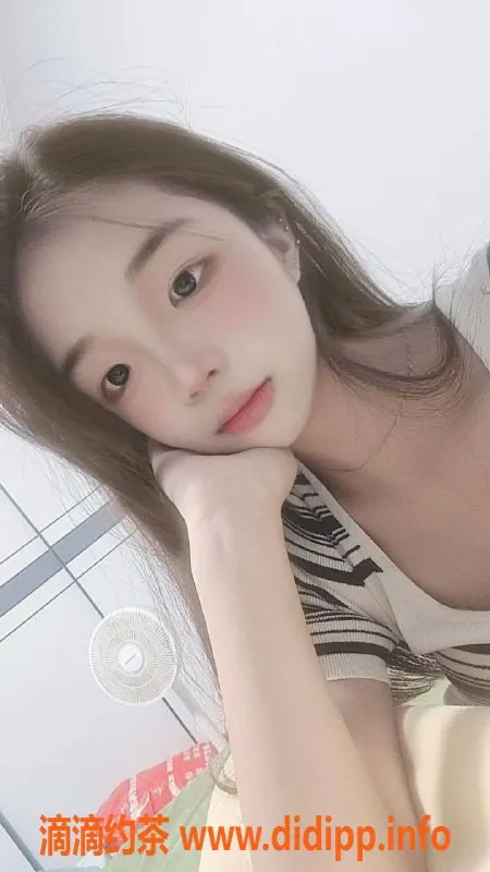 杭州楼凤资源信息,杭州上城区晓晨，164身高，43体重，800起步价，温柔服务