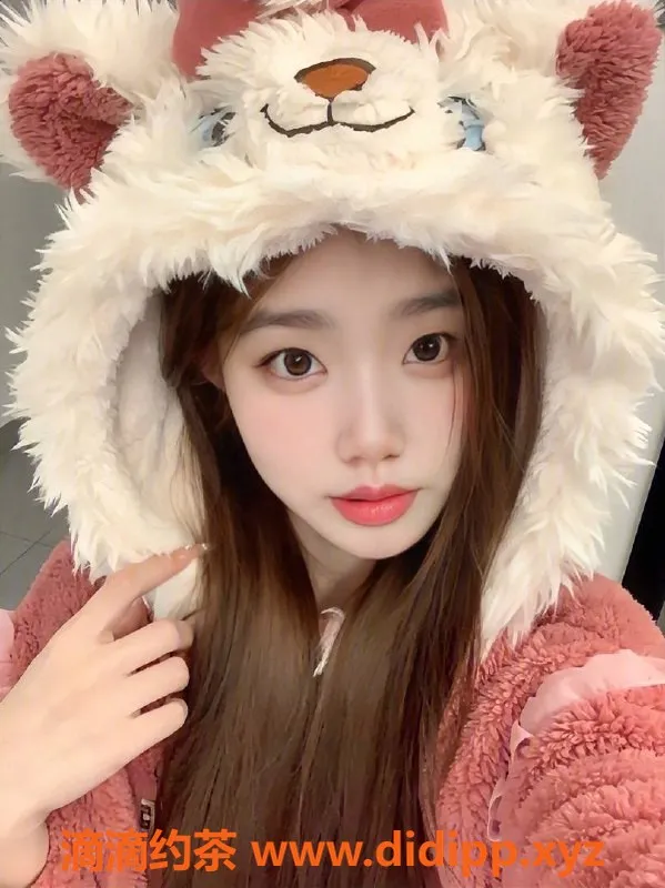 深圳楼凤-龙华芯妍，1200元起，制服丝袜服务