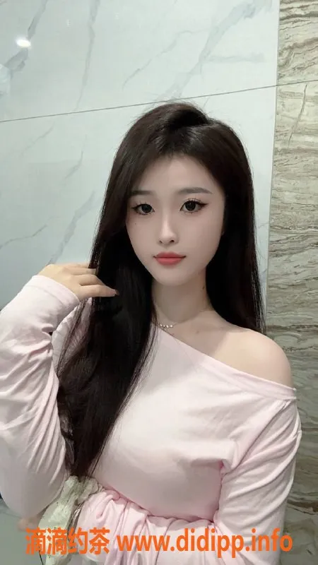 深圳楼凤-宝安小玲，深喉口爆专业，千元以上服务