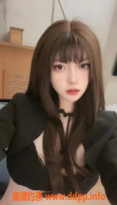 杭州楼凤资源信息,拱墅区雪儿，甜美02年，身高168，陪浴服务