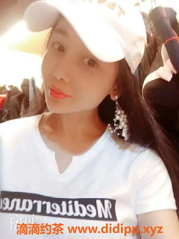 深圳楼凤资源信息,南山小青，600元口爆服务，热情不容错过