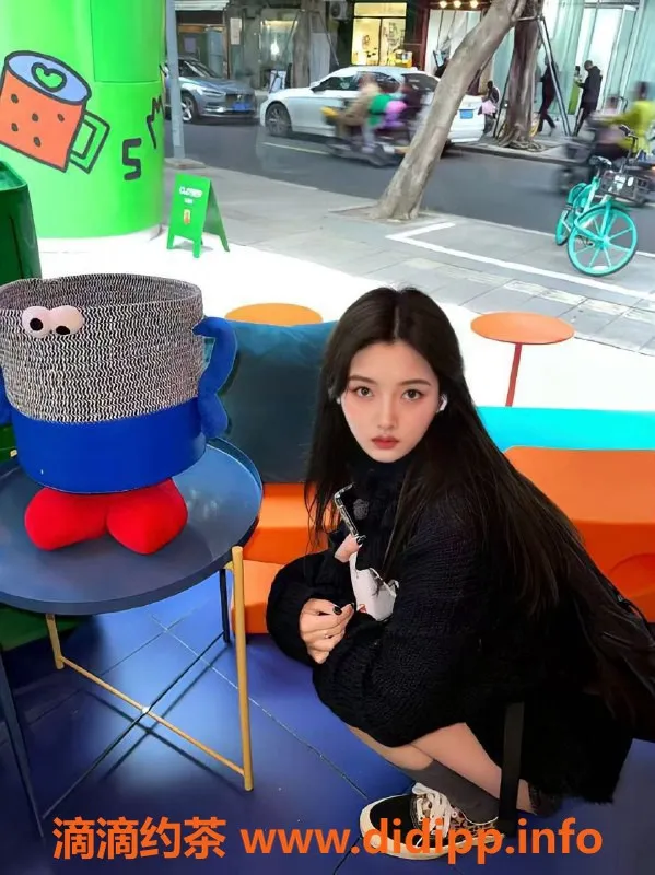 北京楼凤-丰台小白兔，165高跟丝袜，千元档上门服务