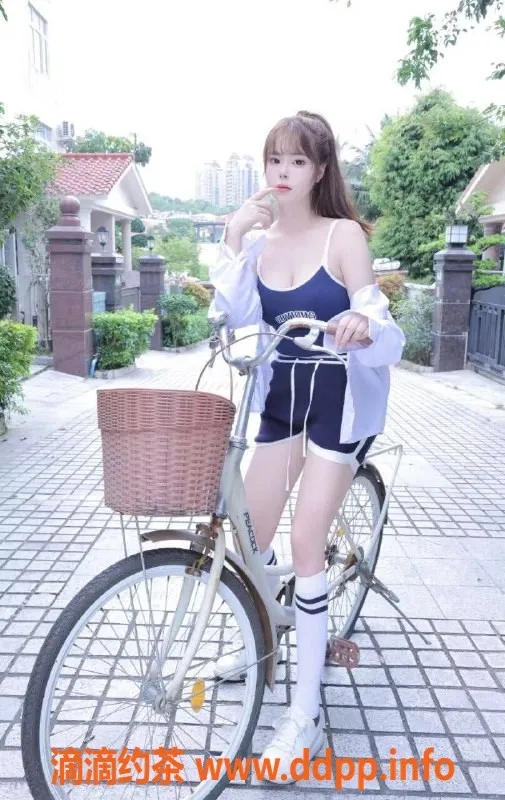 深圳楼凤-福田175露露，1200元舌吻深喉服务