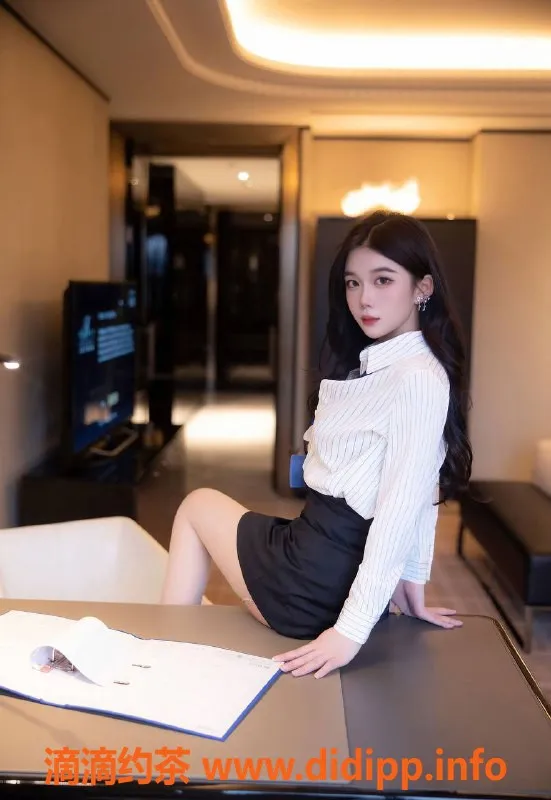 深圳楼凤-南山语嫣，700元共浴69制服服务等你体验