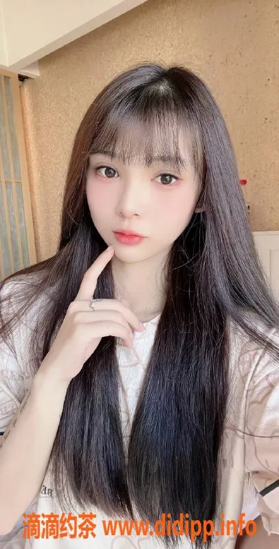 广州楼凤资源信息,白云嫩妹清雅，水费800p，大胸服务等你来体验！