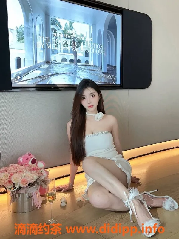 深圳楼凤-福田曦曦，2000元深喉&69服务