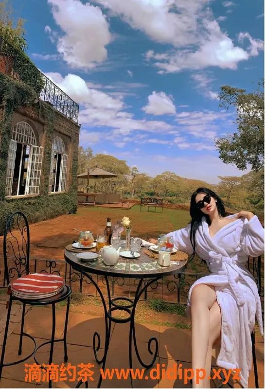 杭州楼凤资源信息,馨baby 长腿欧美范 高尔夫教练调情服务