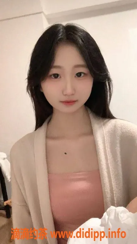 成都楼凤-成都萝莉学妹珺颜，超值服务推荐