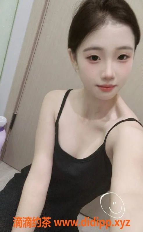 上海楼凤-闵行朵朵，04年嫩妹，制服鸳鸯浴