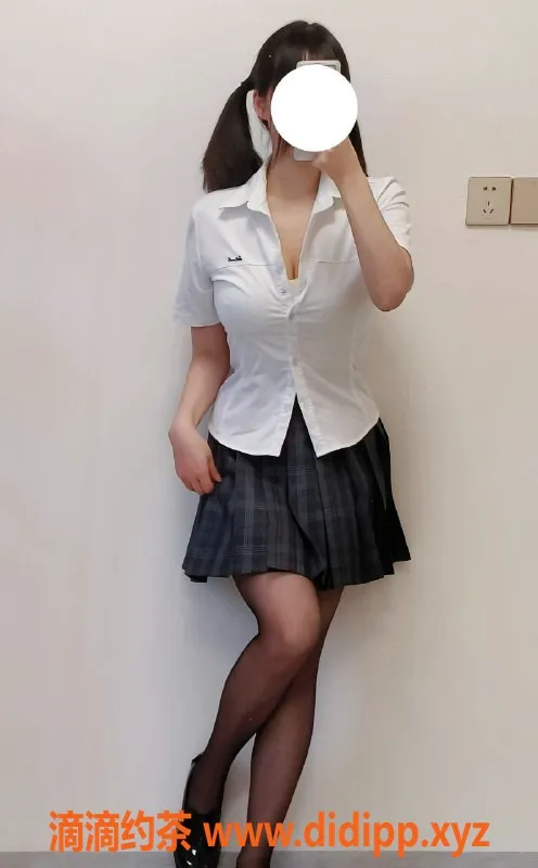 上海楼凤-浦东小海棠 163CM 54KG 36C嫩妹价位优惠