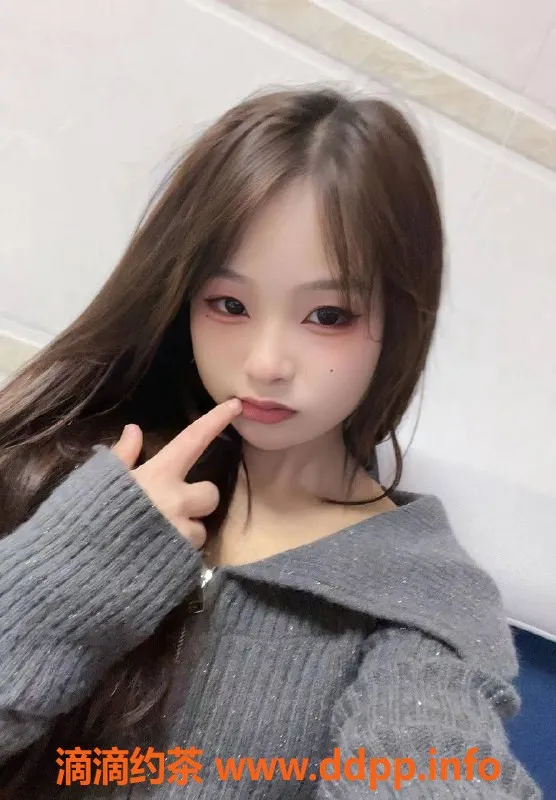 深圳楼凤-龙华晶晶，舌吻69陪浴，千元起