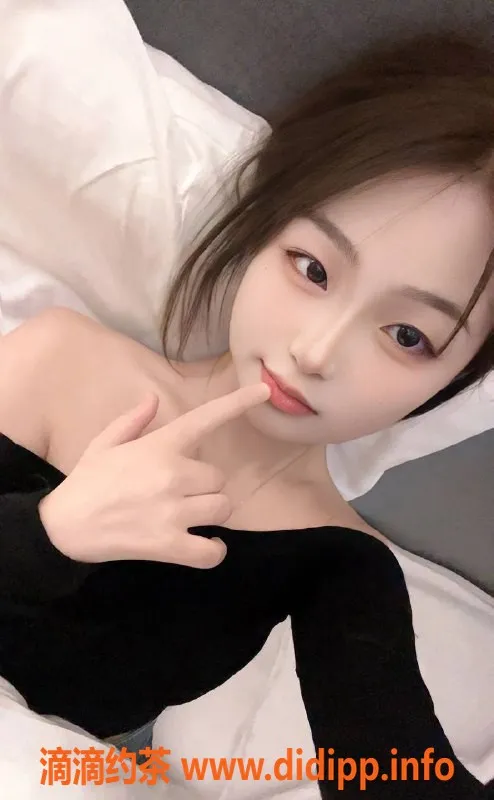 深圳楼凤-龙华晶晶，舌吻69陪浴，千元起