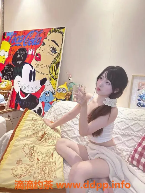 杭州楼凤-依依：肌肤白皙，高颜值御姐，身高168，价位800起