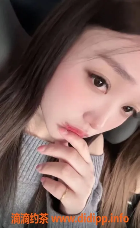 武汉楼凤-硚口区春和足道全裸唇舌服务，价格390元