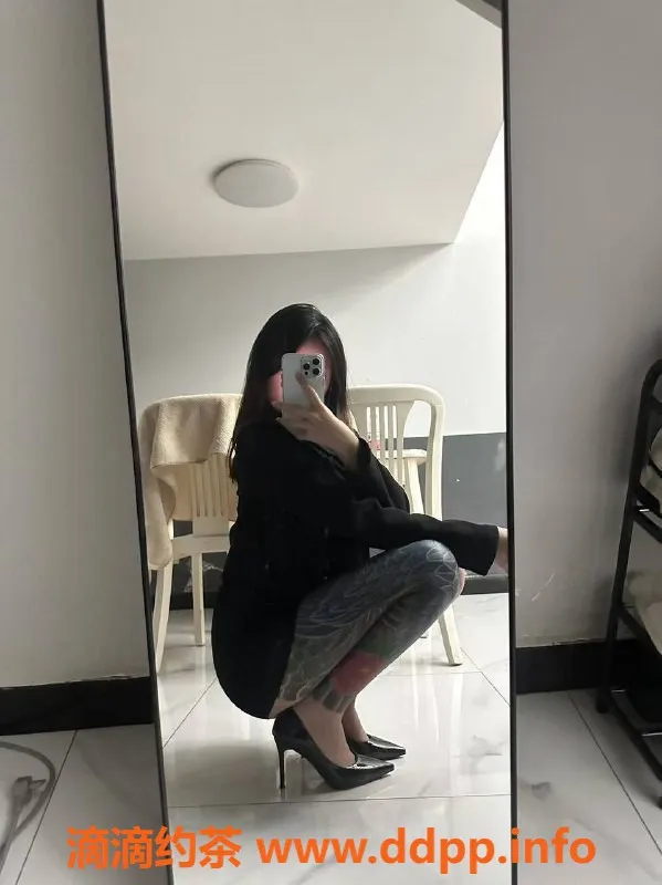 长沙楼凤-雨花区20岁小荷，165cm身材，6p 9pp女友服务