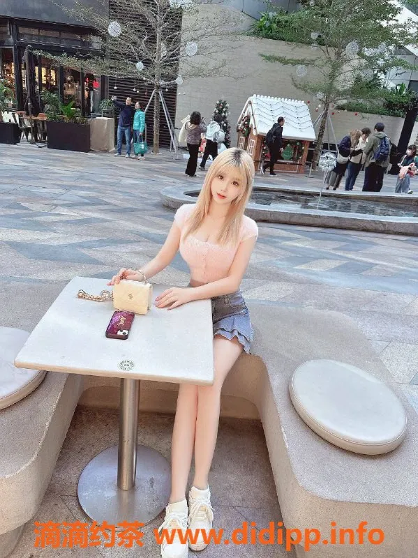 杭州楼凤-上城区巨乳晴子，162cm，99年，千元服务