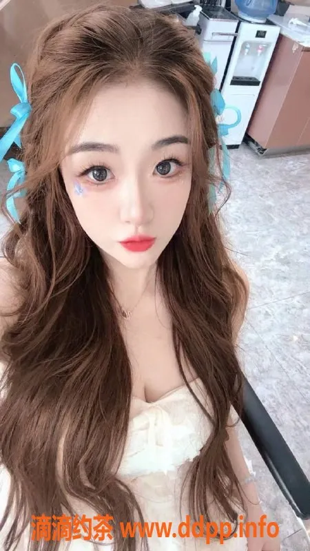 深圳楼凤资源信息,龙岗萧雅御姐，千元大胸服务等你来体验