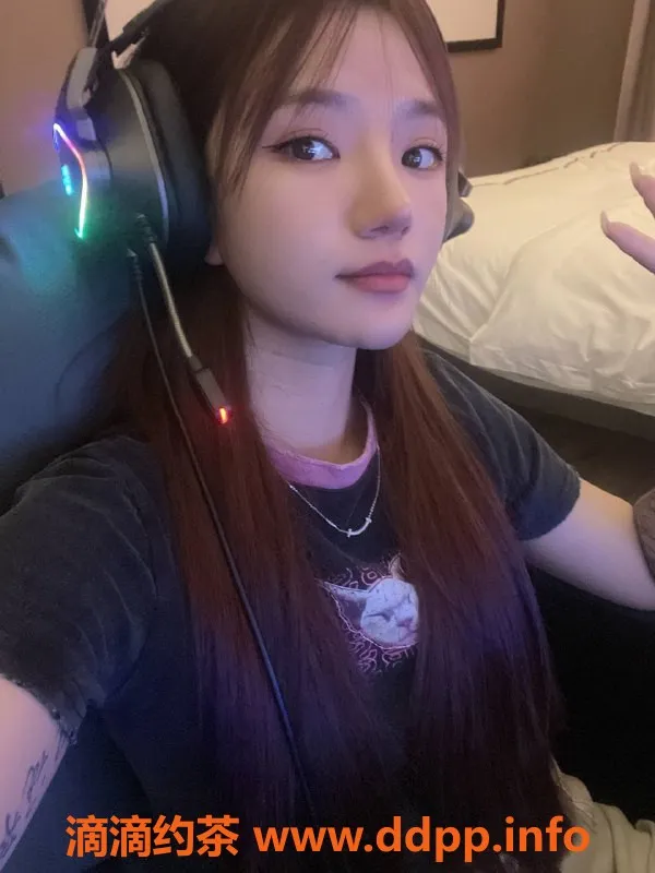 广州楼凤-海珠嫩妹小蔓，服务细腻价位亲民