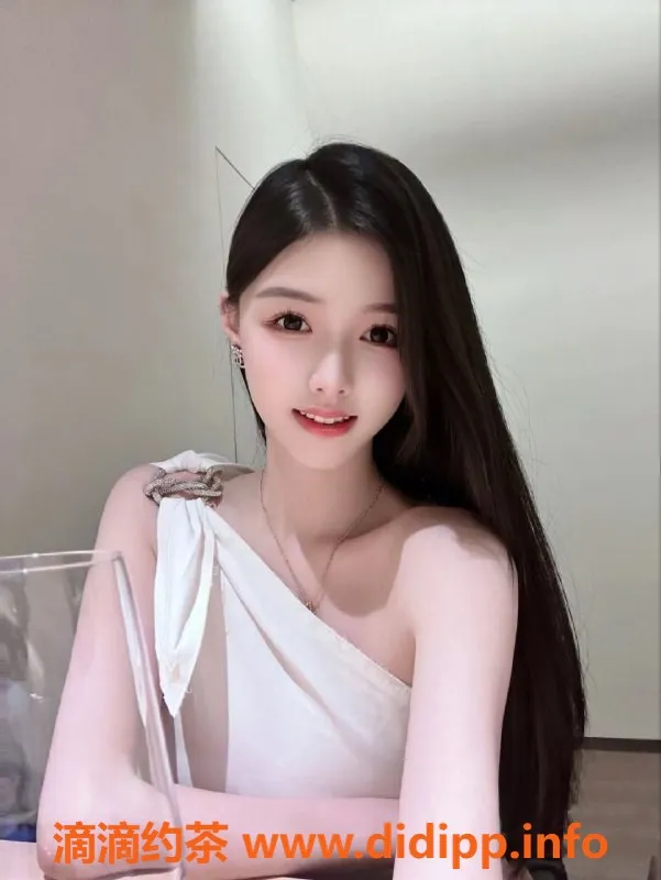 东莞楼凤资源信息,南城瑜嘉老师：高挑丰满，服务一流