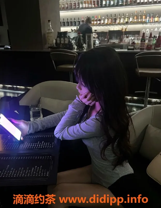 北京楼凤-丰台区咪咪，1200元起，三点敏感，轻松享受